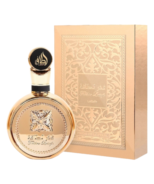 Luxurious fragrance blend of Vetiver, Cedar, Tonka Bean, and Amberwood.